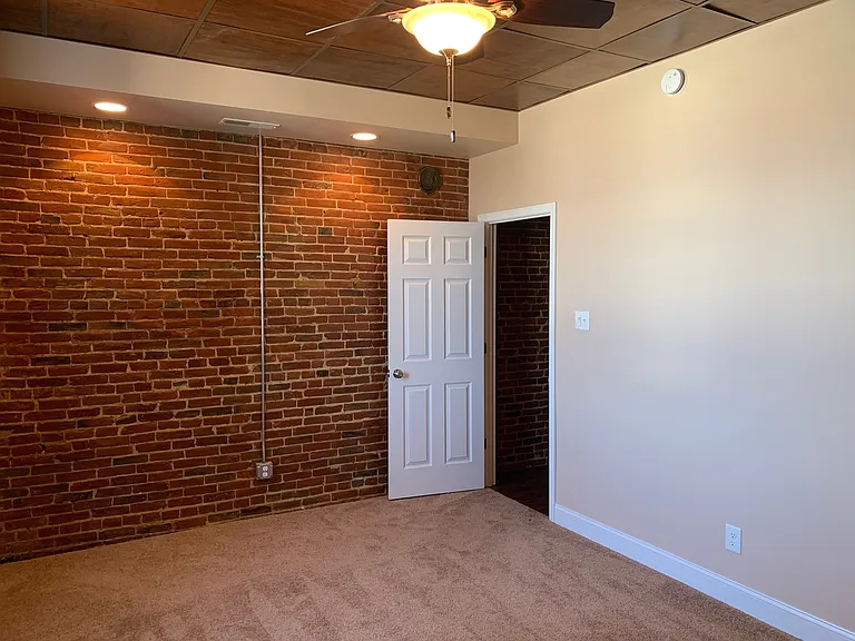 405 Hampshire St — Photo 14