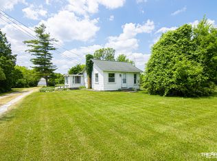 1071 Nichols Rd, Flushing, MI 48433