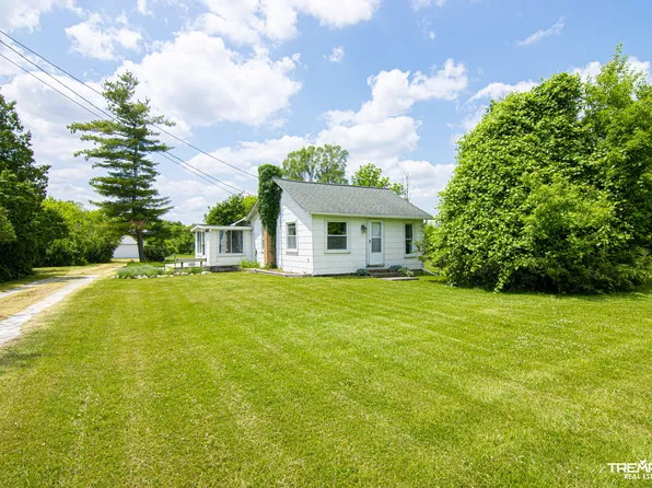 1071 Nichols Rd, Flushing, MI 48433