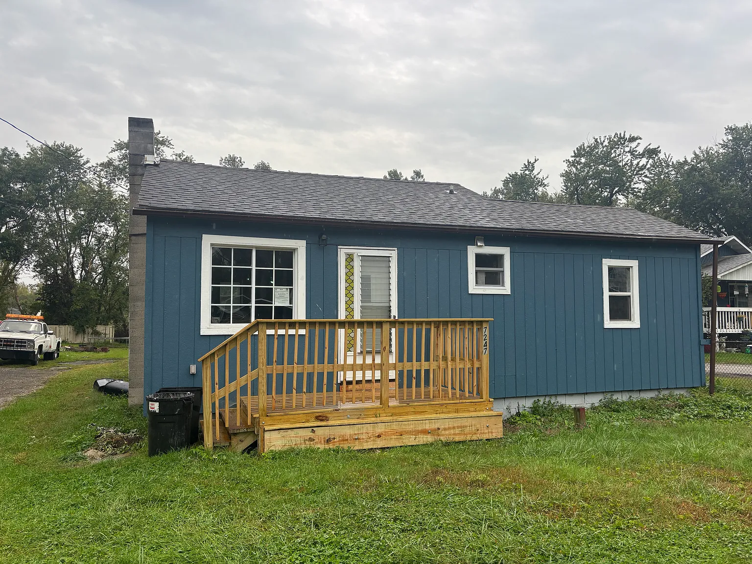 2 bed, 720 sqft, $1,250 — Photo 1