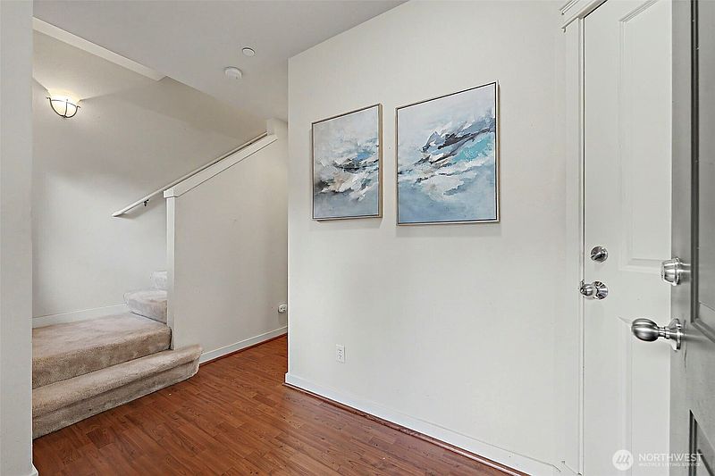 4th image of 1748 24th Avenue NE