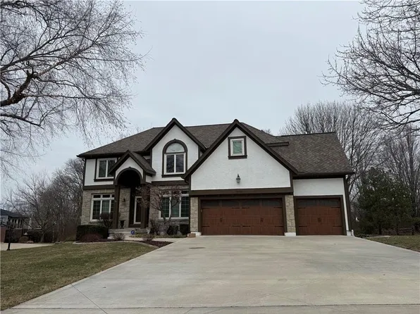 3036 SW Pergola Vw, Lees Summit, MO 64081