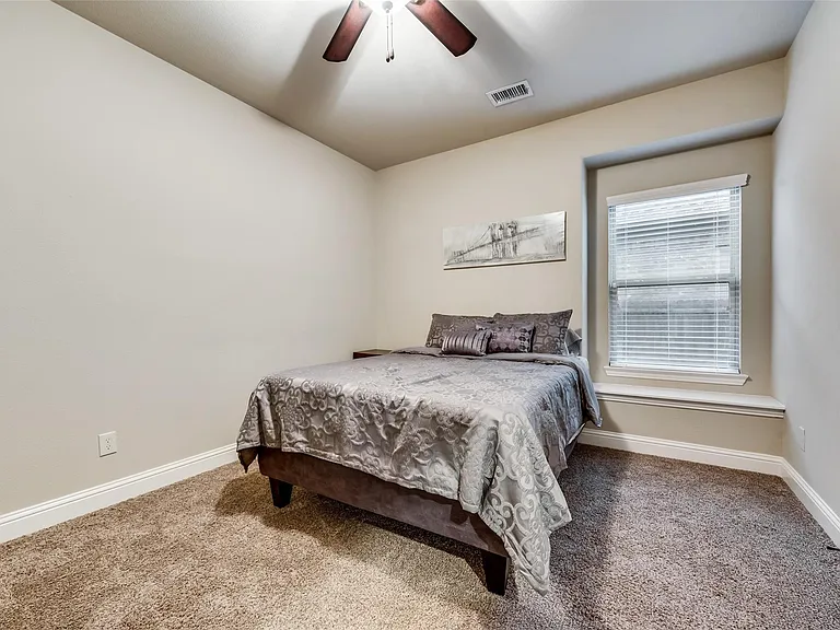 1213 Wedgewood Dr — Photo 15