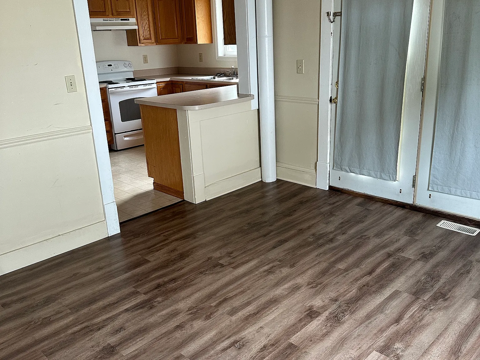 3 bed, 1144 sqft, $950 — Photo 3
