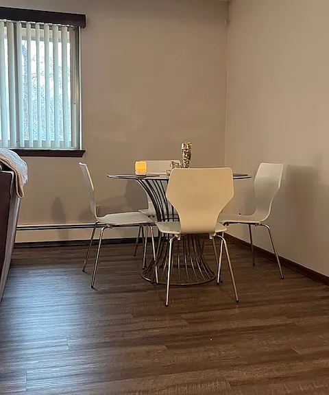 708 Oakcrest St #11 — Photo 6