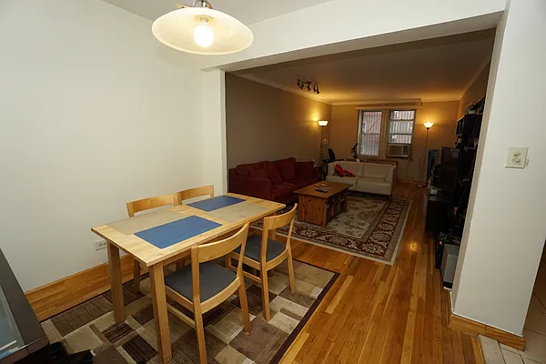 Sold by Universal Realty Group | media 21