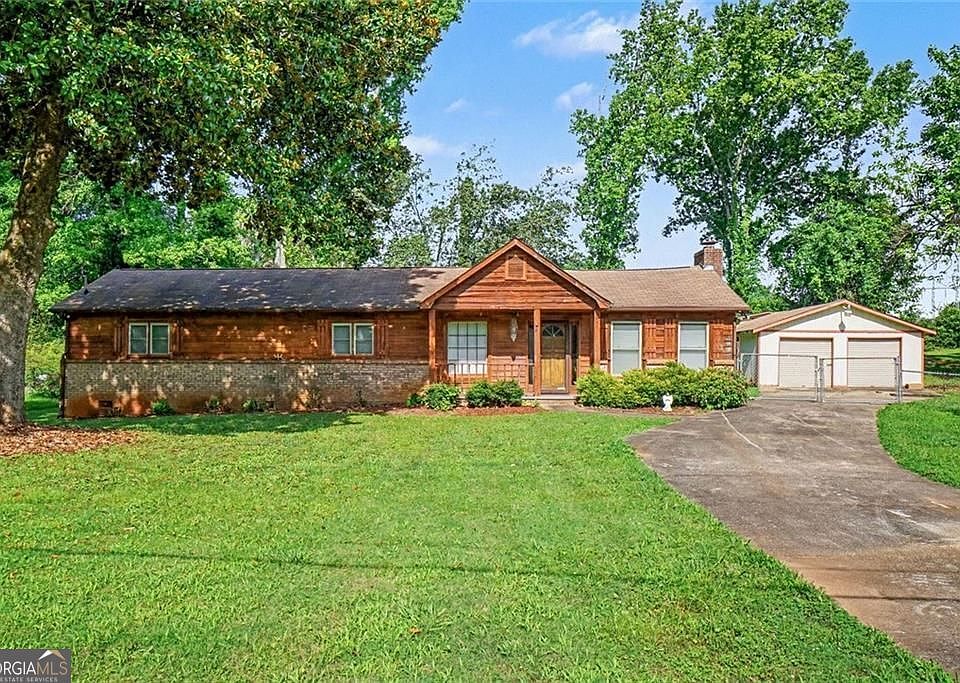 1st image of 8865 N View Dr