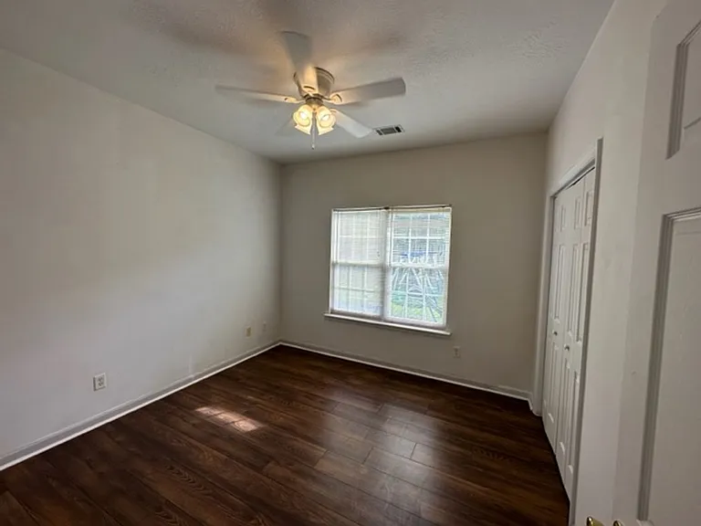 701 Spalding Ct — Photo 15