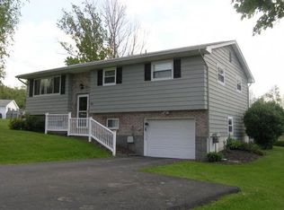 310 Janice St, Endicott, NY 13760