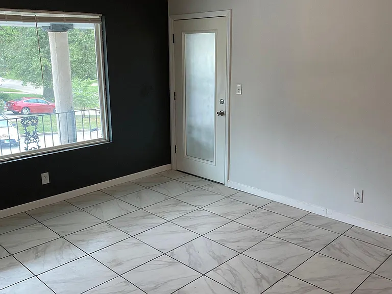 213 Anderson Ln #F — Photo 22