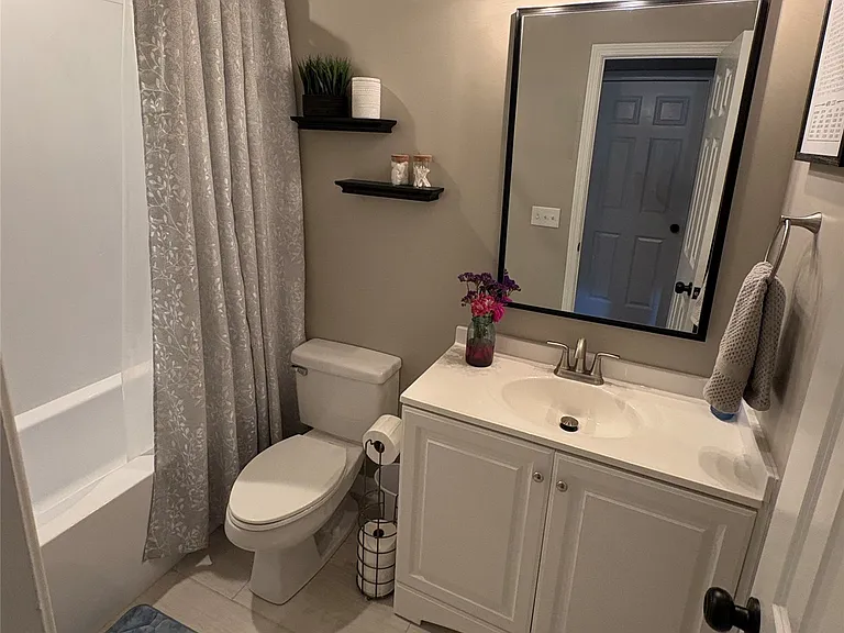 9506 Greythorne Ct — Photo 23