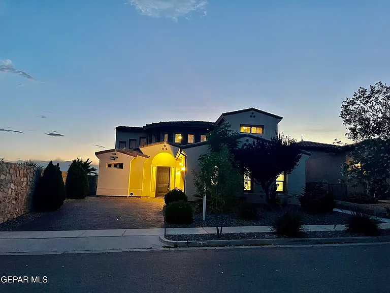 1805 Tin Star St — Photo 186