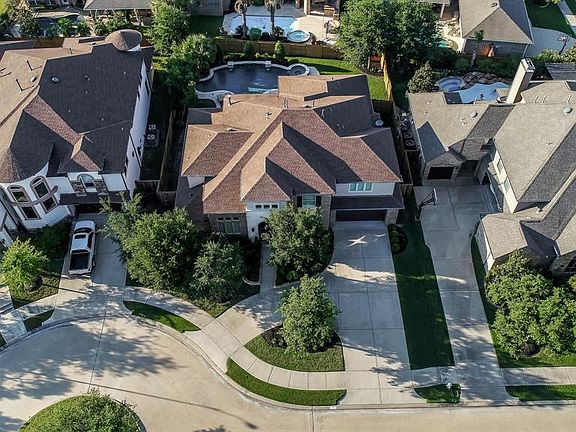 4th image of 25710 Pipestone Glen Ln