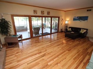 7726 Big Bend Rd, Waterford, WI 53185