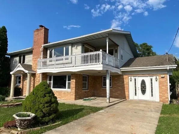 6033 56th AVENUE, Kenosha, WI 53142