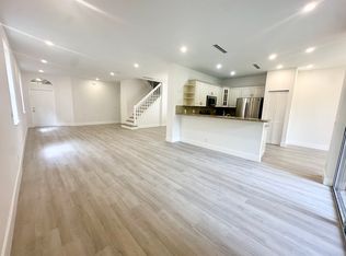 10702 NW 1st Ct, Fort Lauderdale, FL 33324