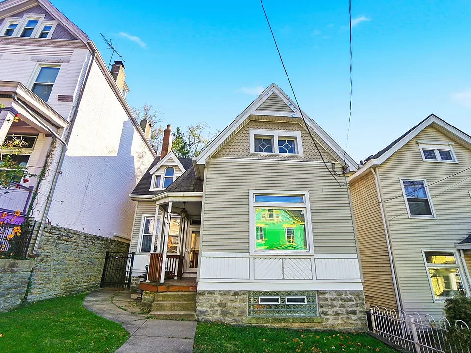 149 Parker St