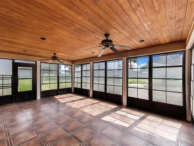 4854 E Hinson Ave — Photo 23