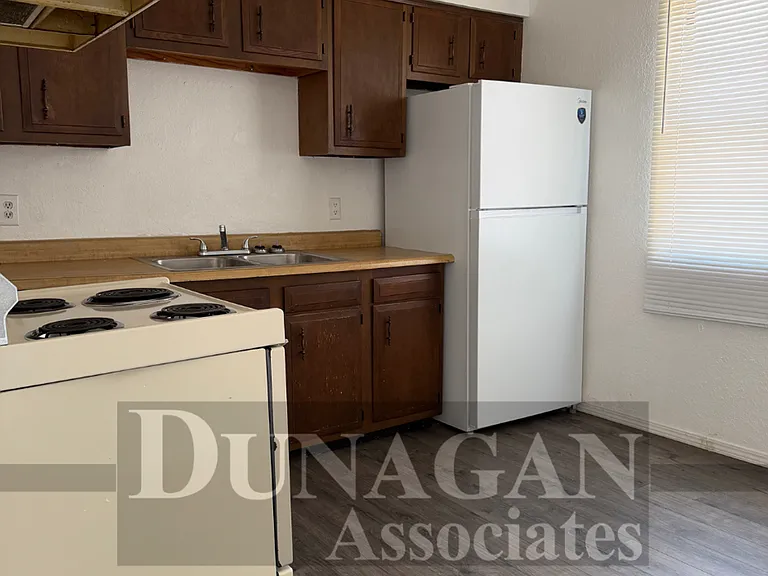 921 Franklin St — Photo 10
