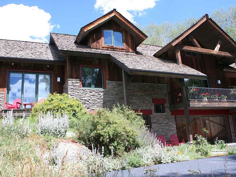 2nd image of 106 Aldasoro Blvd