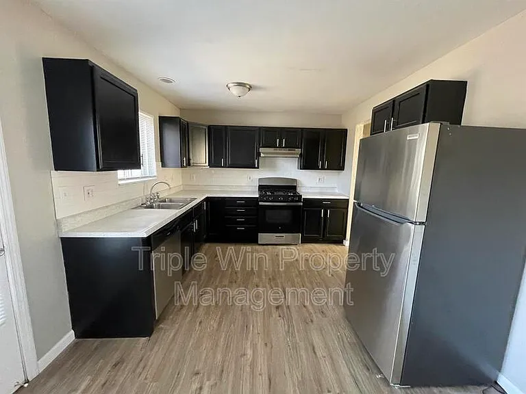 1225 Carla Dr — Photo 11