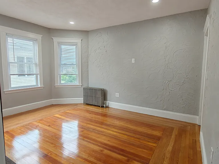 830 Fellsway — Photo 9
