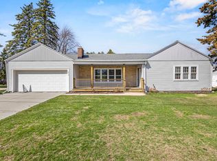 311 E Cedar St, Pulaski, WI 54162