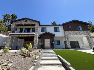9953 Lemon Ave, La Mesa, CA 91941