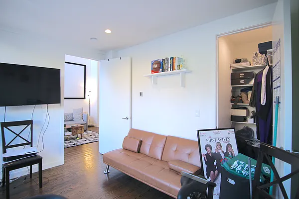 Rented by Nooklyn NYC LLC | media 26