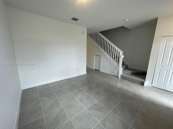 4th image of 2568 SE 25th Rd #2568