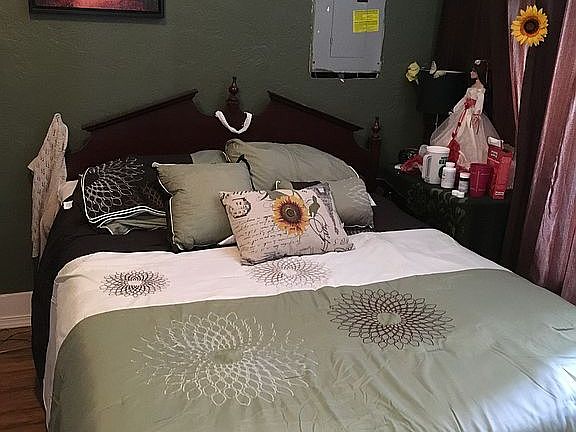 Front bed room