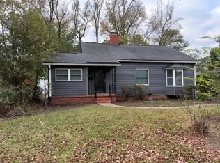 131 Columbus Dr, Savannah, GA 31405