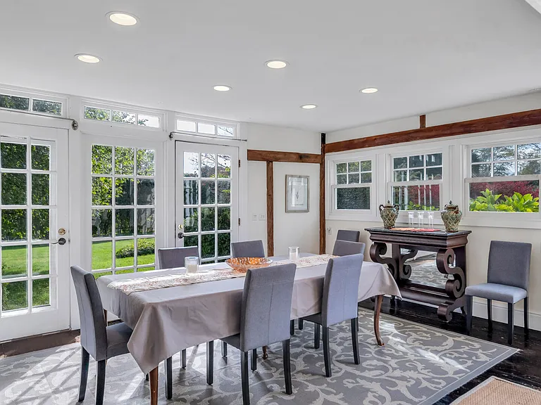 426 Ocean Rd — Photo 12