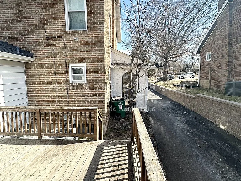 19 Hardith Hill Ct — Photo 37