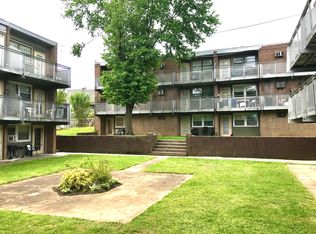 Magnolia Court, Philadelphia, PA 19144