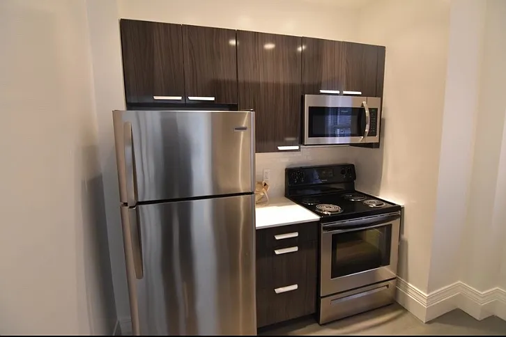 1 bed, 9999 sqft, $3,300 — Photo 4