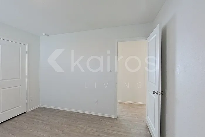 14318 Calaveras Crk — Photo 10