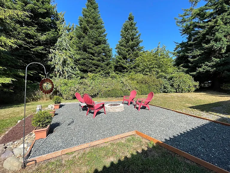 121 Ivy Ln — Photo 54