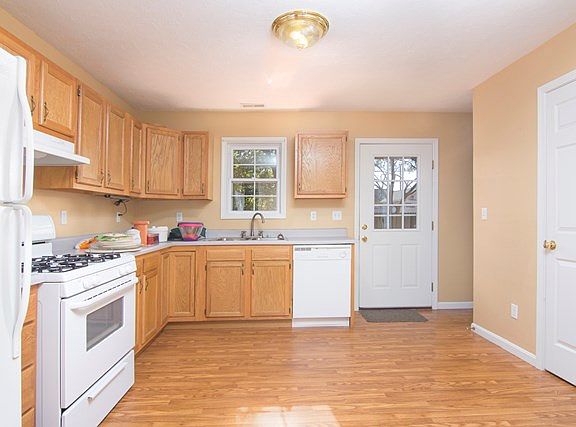 4th image of 616 Crittenden St