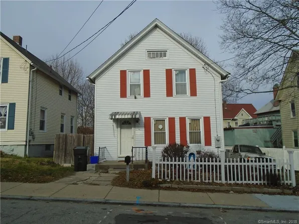 9 Orchard St, New London, CT 06320