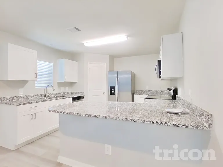 15673 Briar Forest Dr — Photo 5
