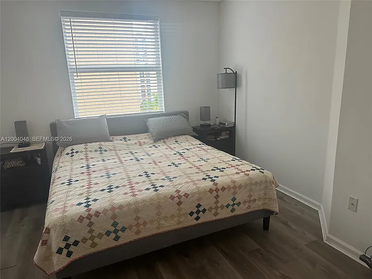 17125 N Bay Rd #3402 — Photo 11