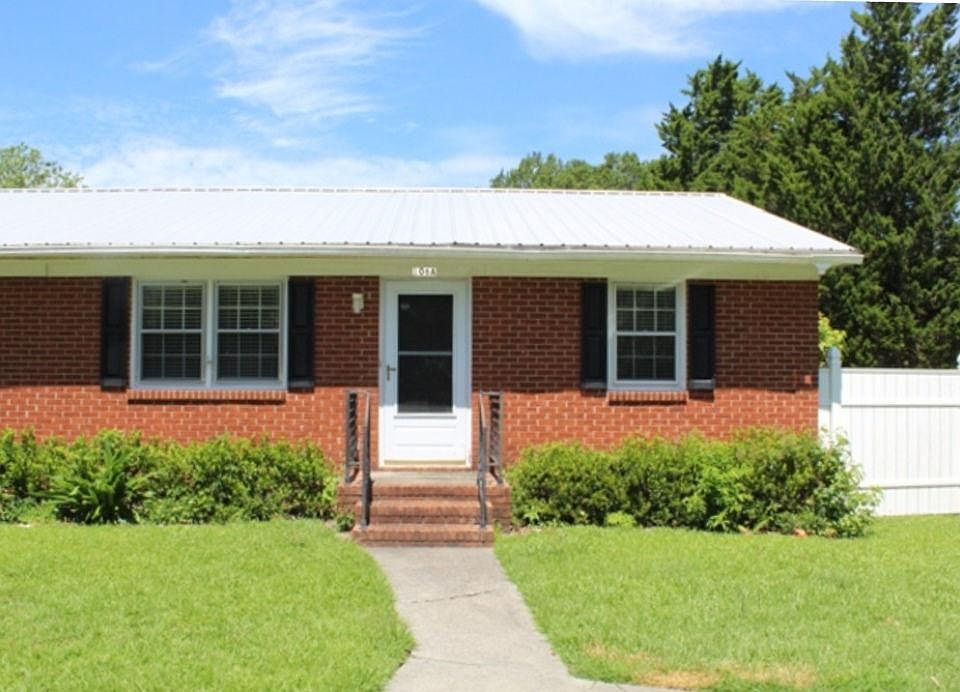 1st image of 106 Foxberry Cir #A