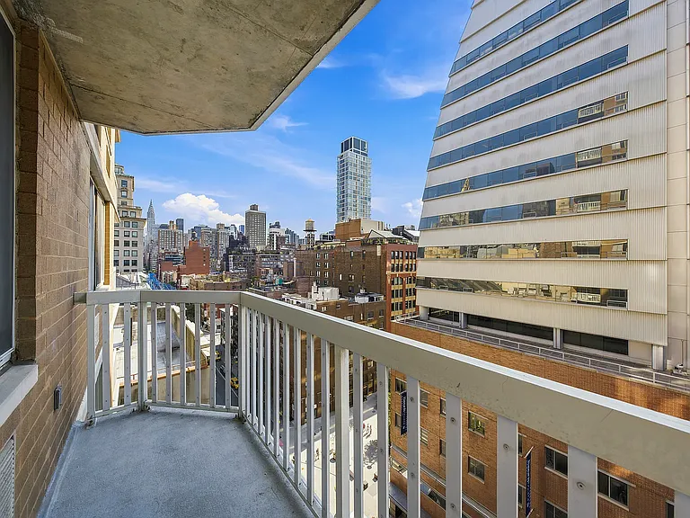 50 Lexington Ave #12D — Photo 13