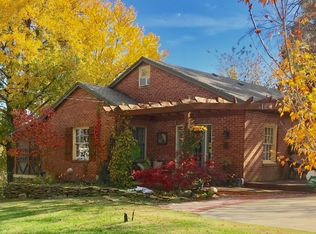 224 W Long St, Branson, MO 65616