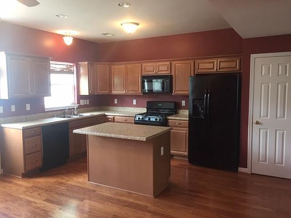 5th image of 5613 Millwheel Way