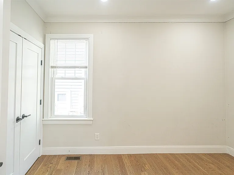 41 Fairbanks St #3 — Photo 17