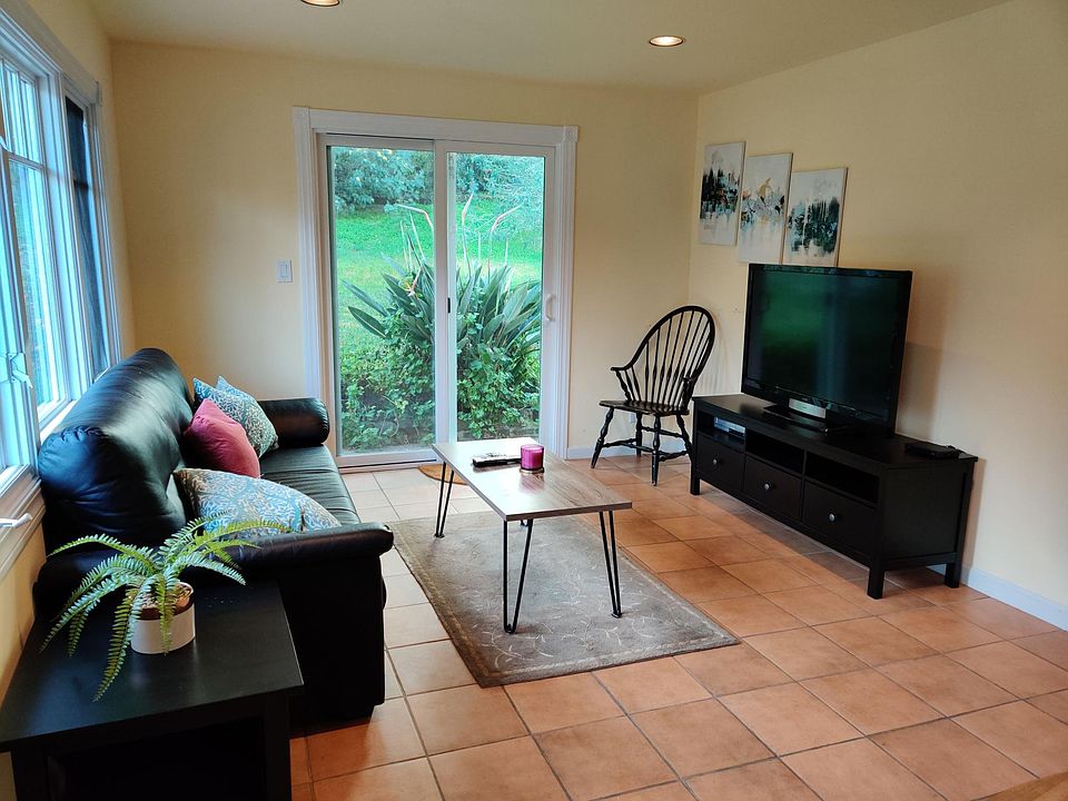 1st image of 315 Atherton Ave