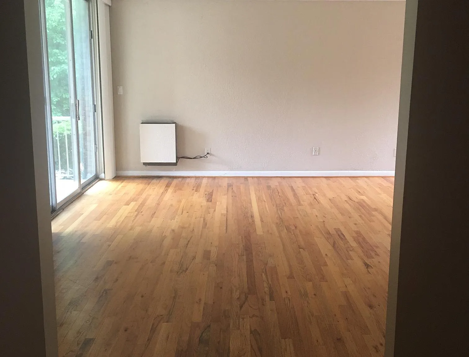 1 bed, 833 sqft, $1,700 — Photo 1