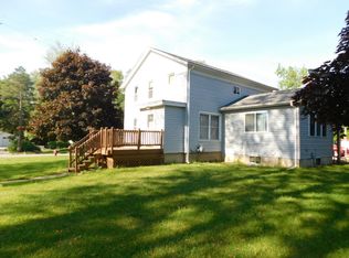 56 Elmwood St, Sparta, MI 49345